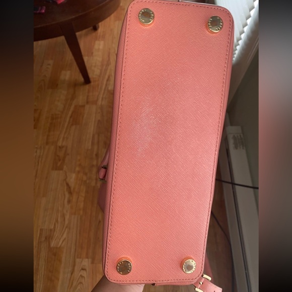 Michael kors satchel medium size - Picture 3 of 8